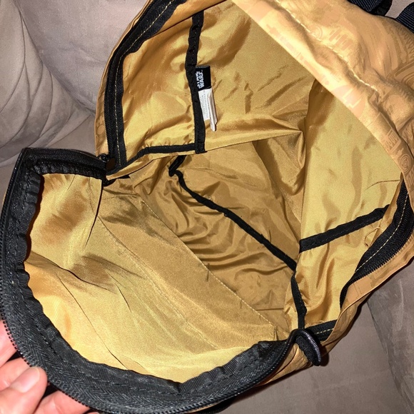 Nixon Star Wars C3PO Lightweight Packable Backpack Gold Droid C-3PO Book Bag - Picture 10 of 12